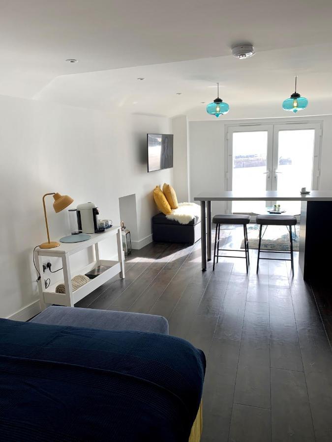 Modern Studio Apartment With Stunning Views! St. Ives Exterior photo