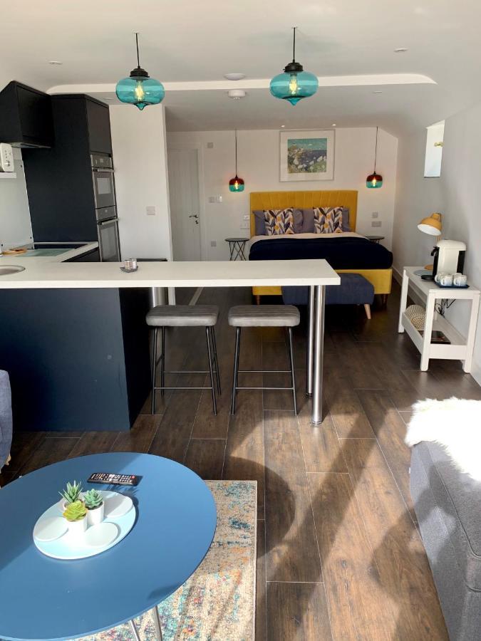 Modern Studio Apartment With Stunning Views! St. Ives Exterior photo