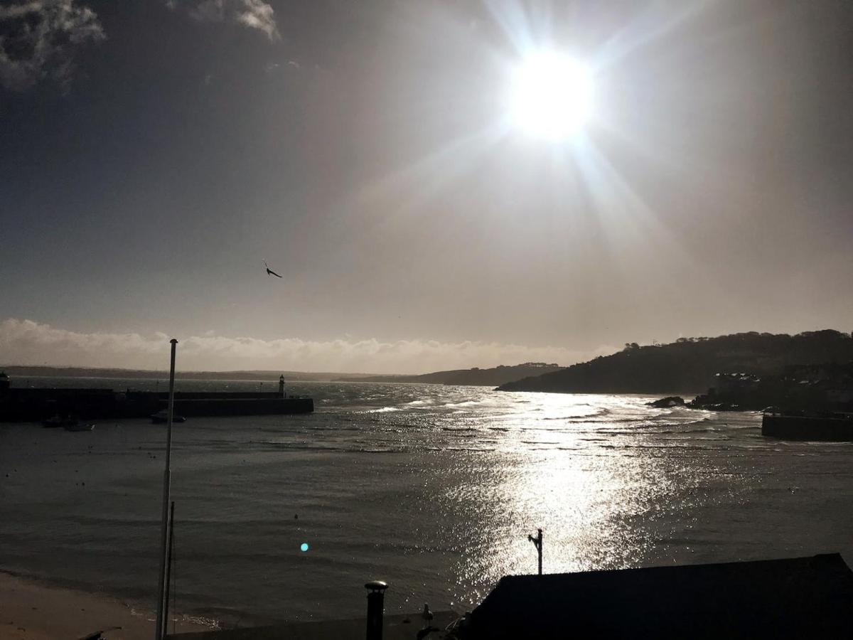 Modern Studio Apartment With Stunning Views! St. Ives Exterior photo