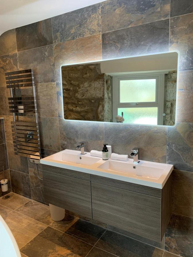 Modern Studio Apartment With Stunning Views! St. Ives Exterior photo